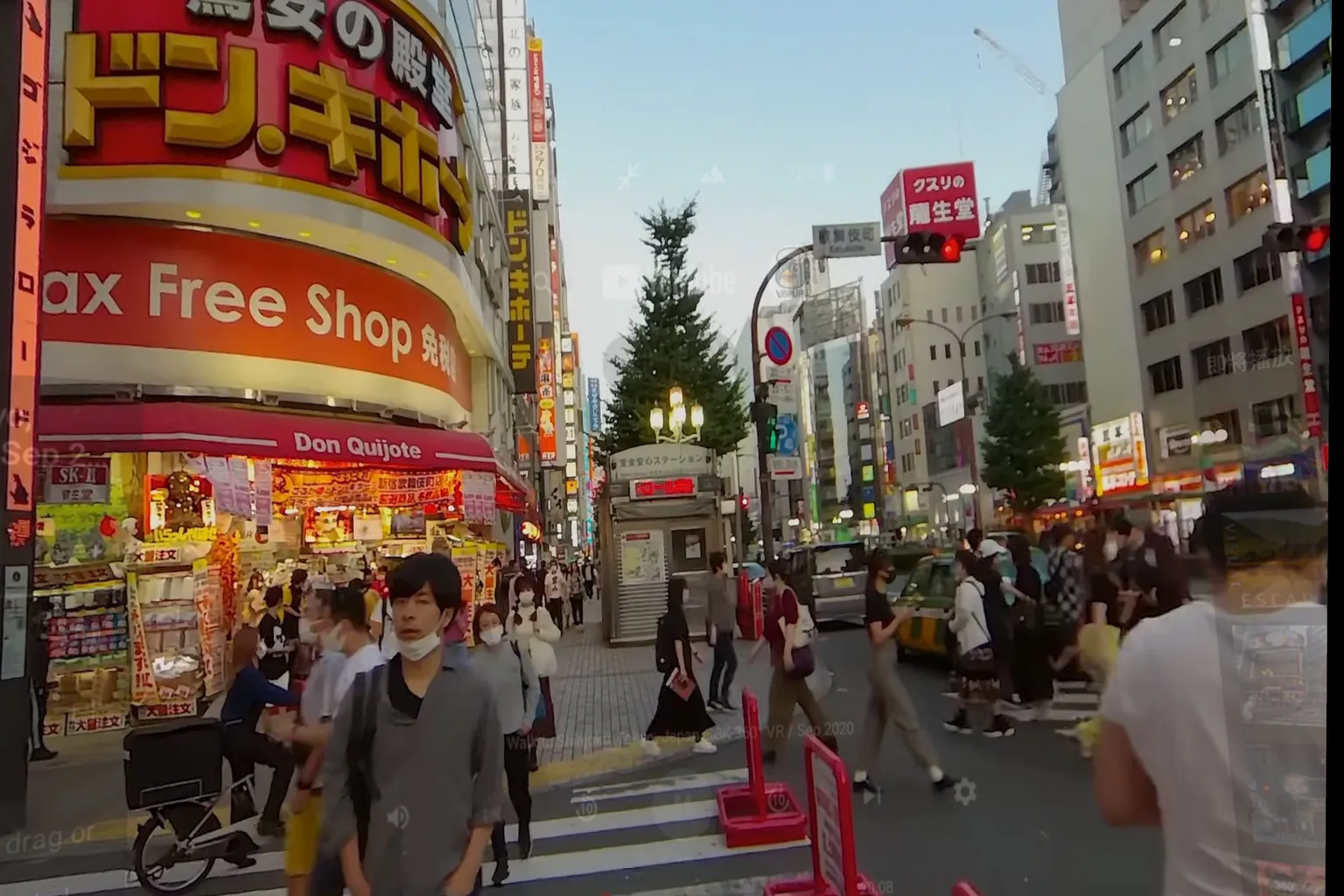 选对 VR 旅游软件，在家就能环游世界